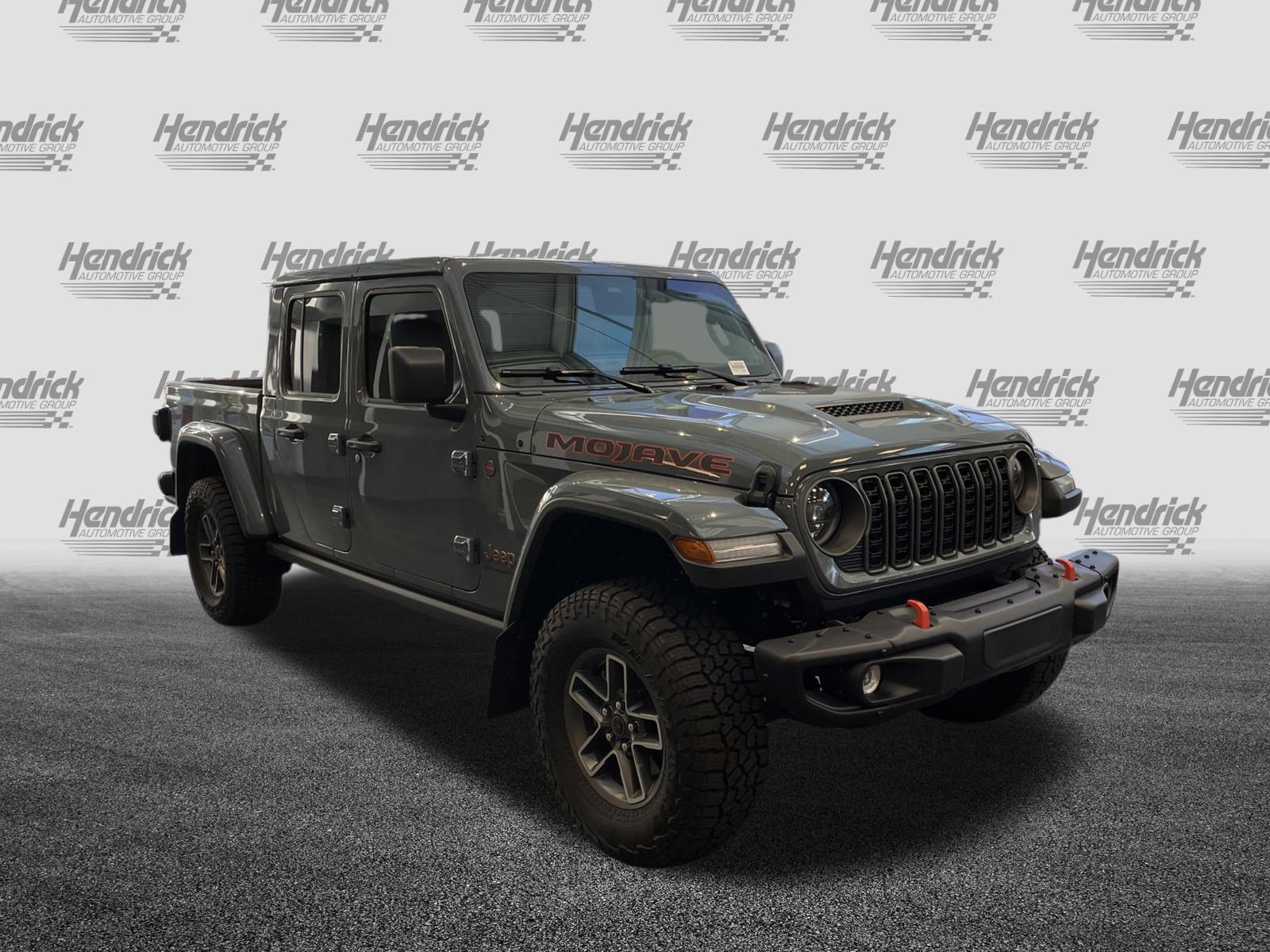 Used 2026 Jeep Gladiator Mojave w/ Steel Bumper Group AWD/4WD image 2