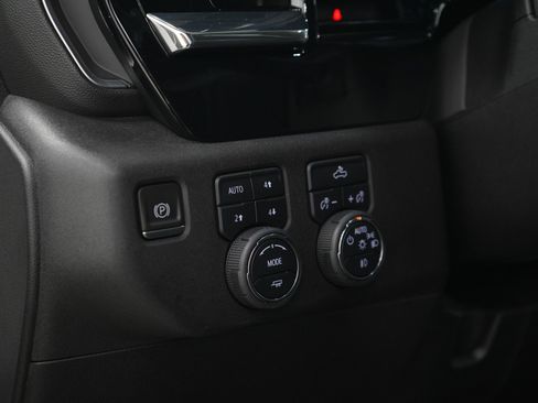 Used 2023 Chevrolet Silverado 1500 RST AWD/4WD image 26
