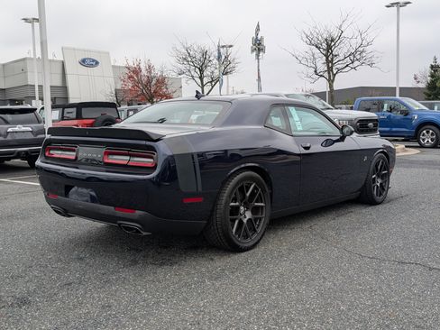 Used 2016 Dodge Challenger R/T Scat Pack image 3