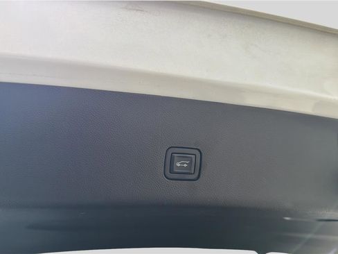 Used 2023 Chevrolet Traverse RS w/ LPO, Floor Liner Package AWD/4WD image 20