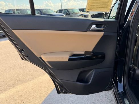Used 2020 Kia Sportage SX AWD/4WD image 9