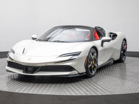 Certified 2022 Ferrari SF90 Spider image 1