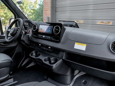 New 2026 Mercedes-Benz Sprinter 2500 image 18