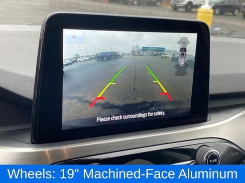 Used 2022 Ford Escape Titanium image 11