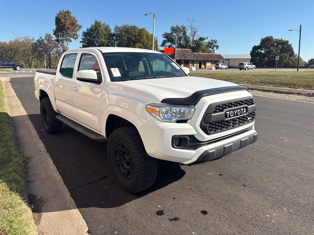 Used 2021 Toyota Tacoma SR AWD/4WD image 10