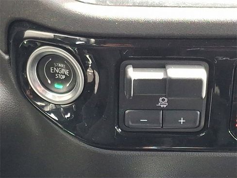 Certified 2023 Chevrolet Silverado 1500 RST image 24