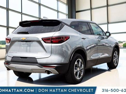 Used 2025 Chevrolet Blazer LT AWD/4WD image 22