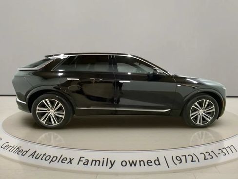 Used 2025 Cadillac Lyriq Luxury RWD image 6