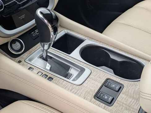 Used 2020 Nissan Murano SL FWD image 18