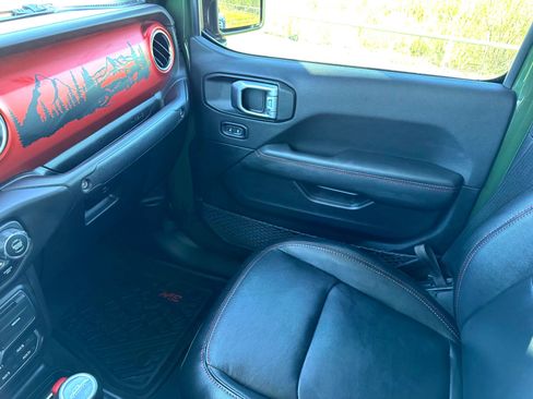 Used 2022 Jeep Gladiator Rubicon image 30