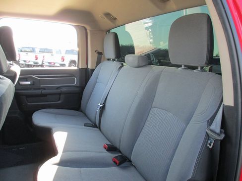 Used 2019 RAM 2500 Big Horn image 15