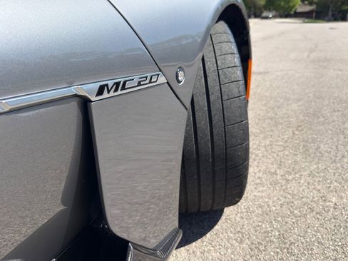 Used 2023 Maserati MC20 Spyder RWD image 9