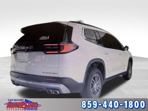 Used 2025 GMC Acadia Elevation FWD image 5