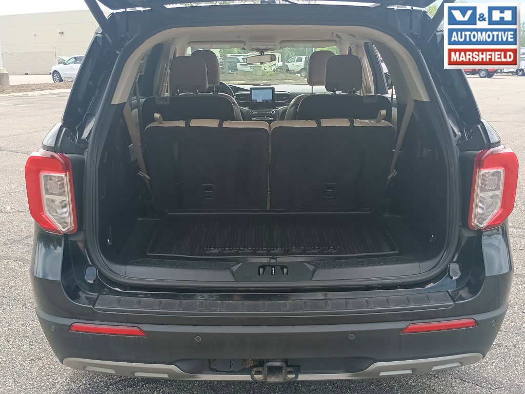 Used 2020 Ford Explorer XLT w/ Equipment Group 202A AWD/4WD image 24