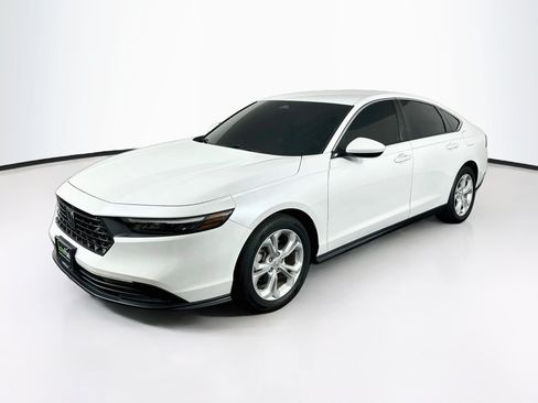 Used 2024 Honda Accord LX image 3