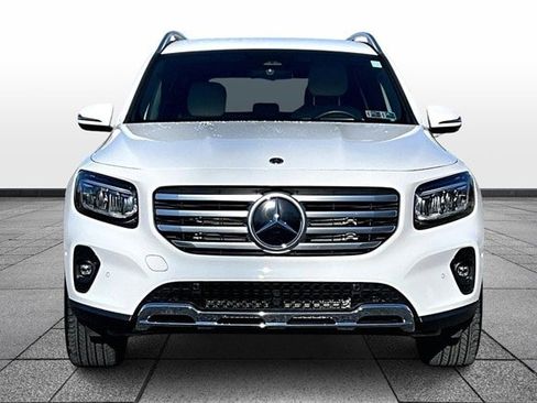 Certified 2025 Mercedes-Benz GLB 250 4MATIC image 2
