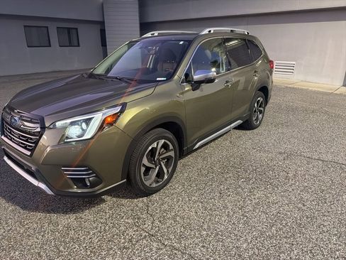 Used 2024 Subaru Forester Touring w/ POP Package 3 image 6