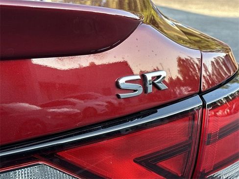 Used 2023 Nissan Sentra SR w/ SR Premium Package image 27