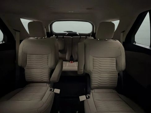 Used 2020 Ford Explorer XLT RWD image 19