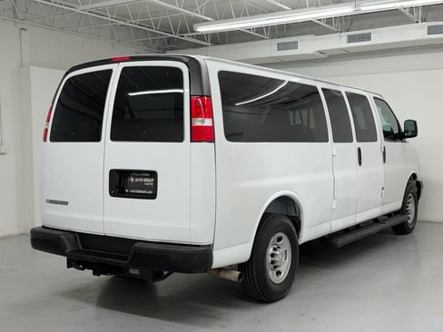 Used 2023 Chevrolet Express 3500 LS RWD image 4