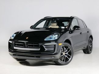 Certified 2026 Porsche Macan AWD/4WD video 1