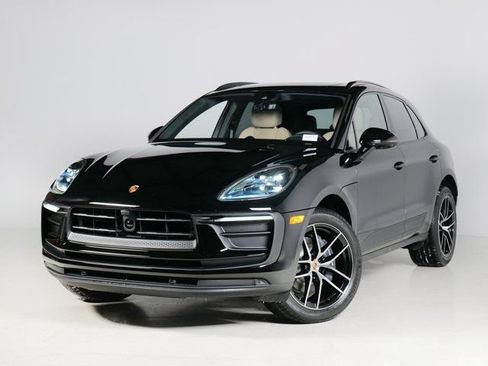Certified 2026 Porsche Macan AWD/4WD image 1