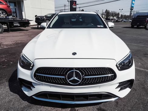 Used 2022 Mercedes-Benz E 350 4MATIC Sedan image 2
