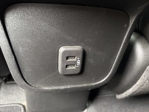 Used 2022 Chevrolet Equinox RS FWD image 17