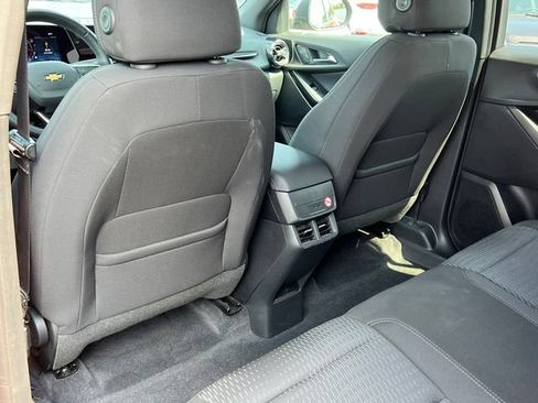 Used 2026 Chevrolet Equinox LT AWD/4WD image 32