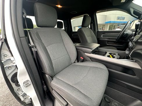 Used 2020 RAM 2500 Big Horn w/ Night Edition AWD/4WD image 16