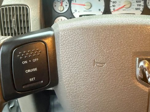 Used 2004 Dodge Ram 3500 Truck SLT w/ Trailer Tow Group image 13