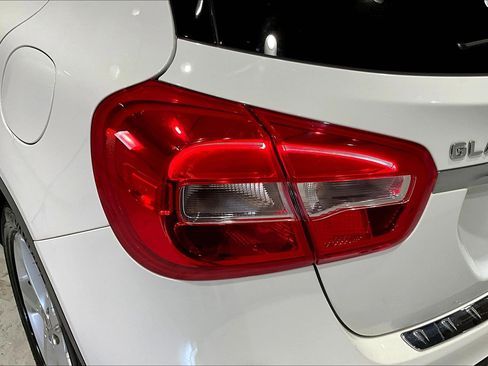 Used 2019 Mercedes-Benz GLA 250 w/ Convenience Package image 22