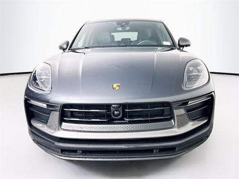 New 2026 Porsche Macan Turbo image 6