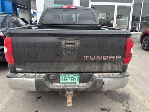Used 2018 Toyota Tundra Limited image 18
