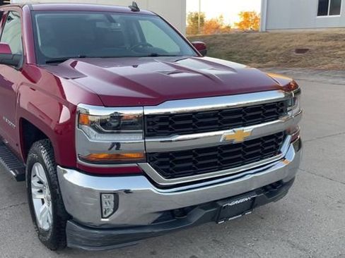Used 2018 Chevrolet Silverado 1500 LT w/ All Star Edition image 3