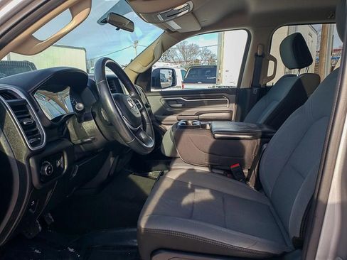 Used 2020 RAM 1500 Big Horn AWD/4WD image 11
