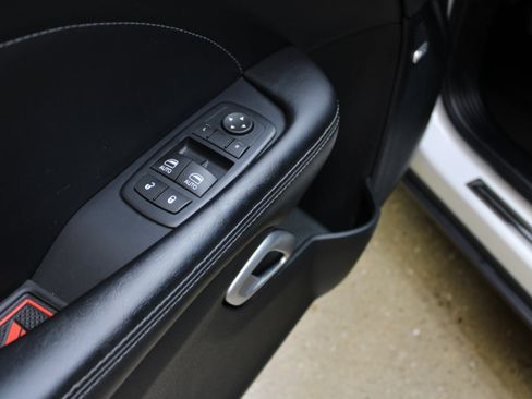 Used 2016 Dodge Challenger R/T Scat Pack w/ Leather Interior Group image 33