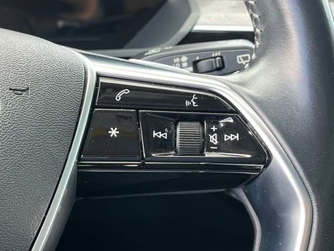 Used 2021 Audi e-tron Premium w/ Convenience Plus Package AWD/4WD image 21