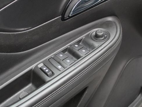 Used 2018 Buick Encore Preferred AWD/4WD image 22
