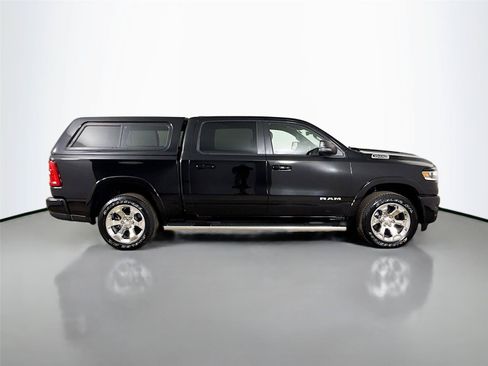 Used 2025 RAM 1500 Big Horn AWD/4WD image 17