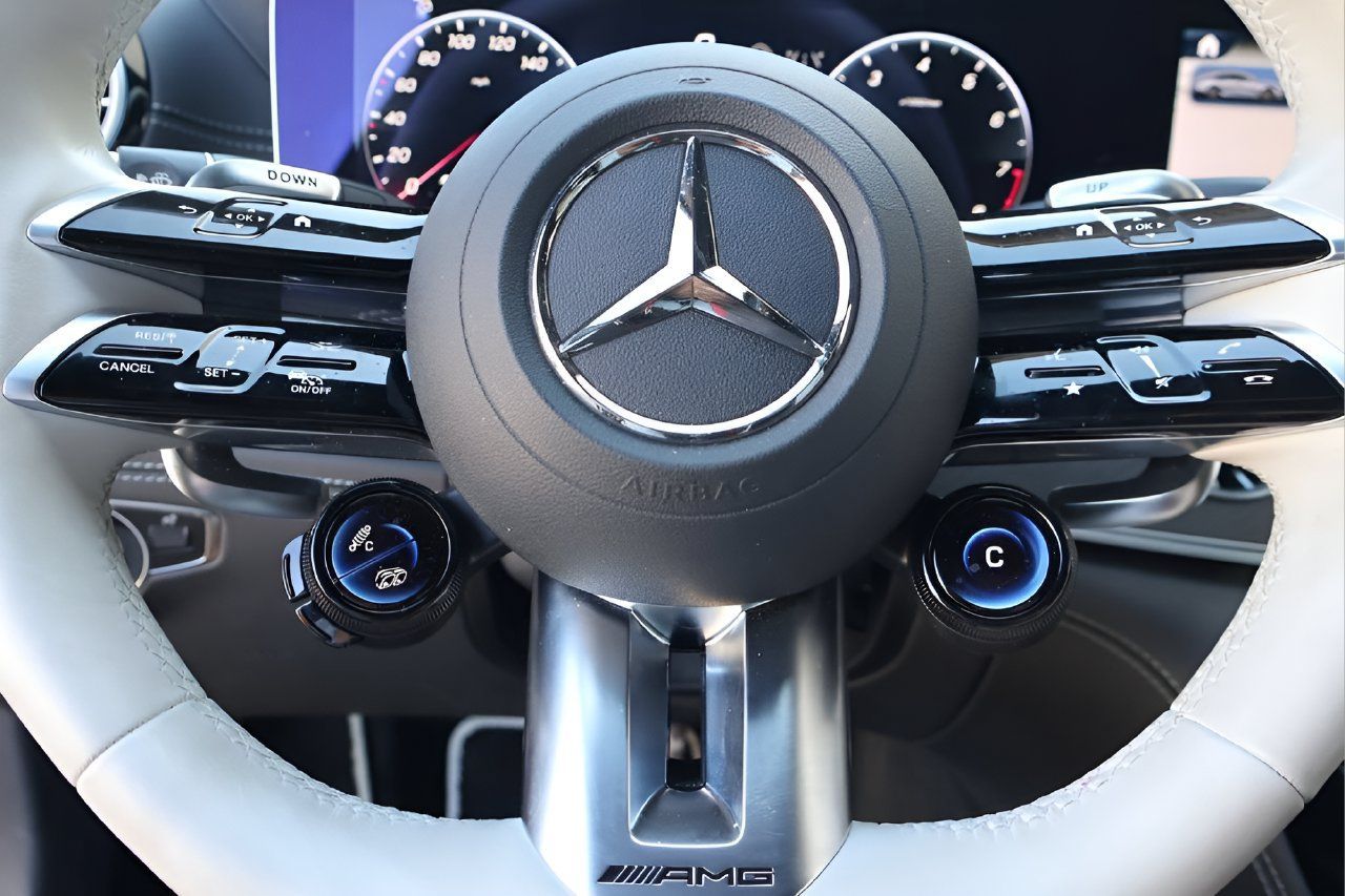 Used 2024 Mercedes-Benz AMG GT 63 image 23