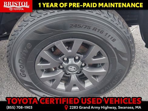 Certified 2023 Toyota Tacoma SR5 AWD/4WD image 11