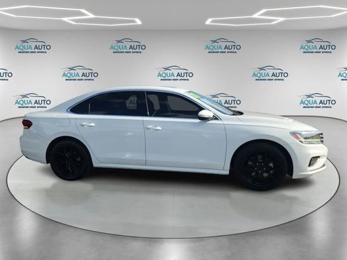 Used 2021 Volkswagen Passat 2.0T SE image 4