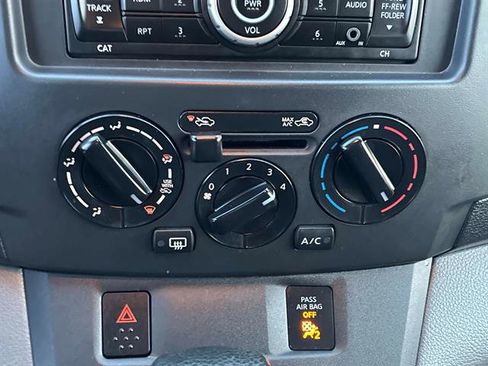 Used 2016 Chevrolet City Express LT image 26