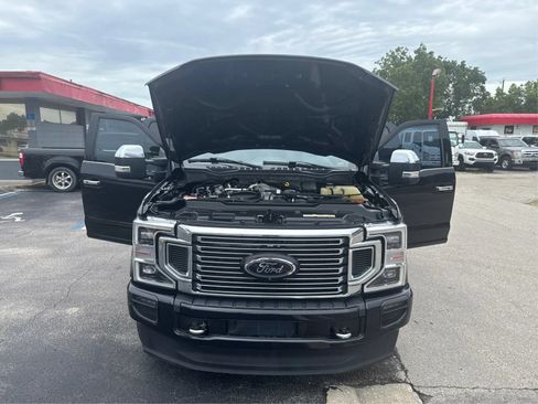 Used 2022 Ford F350 Platinum AWD/4WD image 11