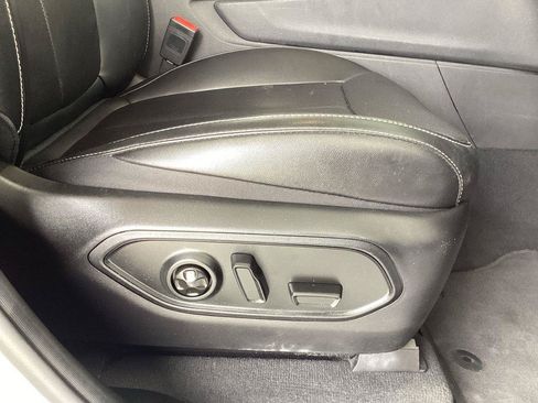 Used 2024 Jeep Grand Cherokee L Limited w/ Luxury Tech Group II AWD/4WD image 21