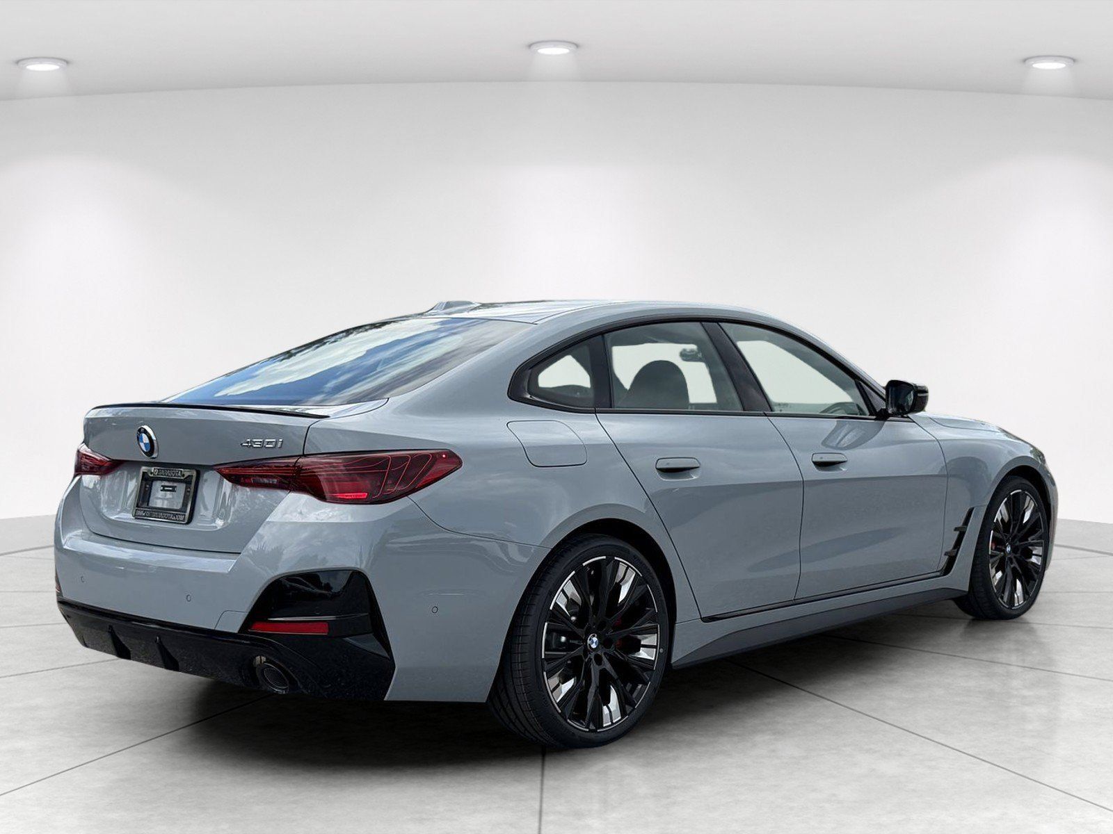 New 2026 BMW 430i w/ M Sport Package RWD image 3
