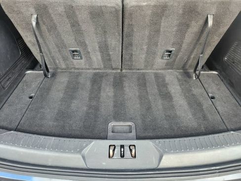 Used 2020 Ford Explorer XLT RWD image 29