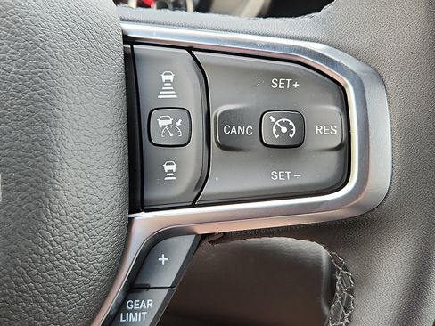 New 2026 RAM 1500 Big Horn AWD/4WD image 17