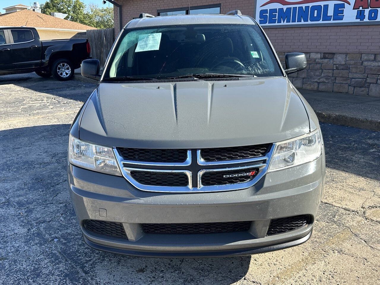 Used 2019 Dodge Journey SE FWD image 3